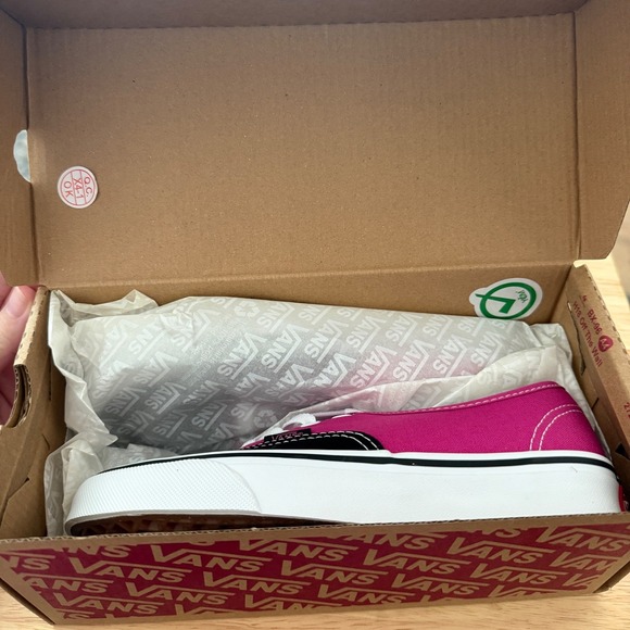 Vans Authentic Pop Raspberry Rose Black Canvas Low Top Sneakers Womens US 6 NEW - Picture 7 of 8
